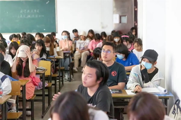 安徽省第八届工业设计大赛“客来福杯”专项赛线下宣讲—安徽大学站圆满落幕